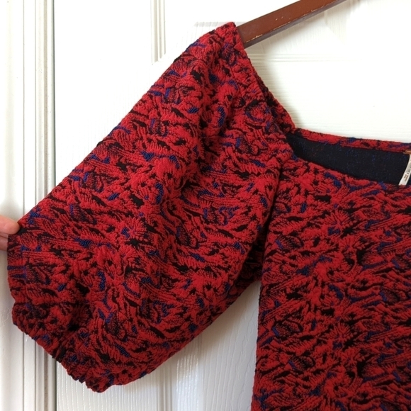 Free People Sunset Textured Puff Sleeve Square Neck Cropped Blouse Red Black S - Picture 3 of 10